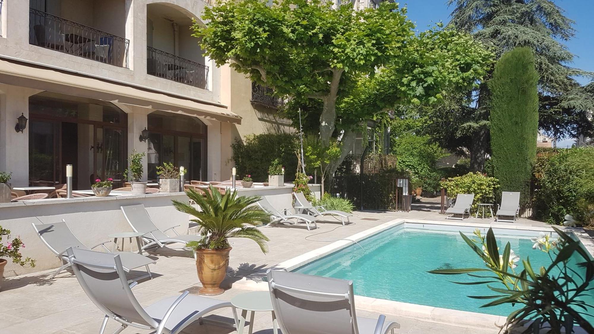 Le Castelet Des Alpilles Hotell Saint-Rémy-de-Provence Eksteriør bilde