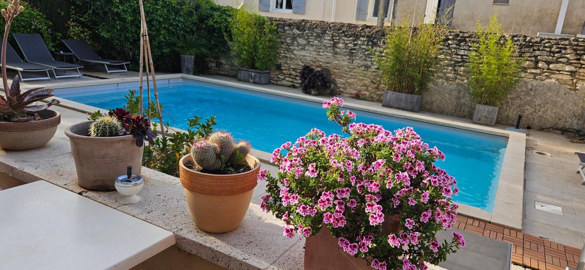 Le Castelet Des Alpilles Hotell Saint-Rémy-de-Provence Eksteriør bilde