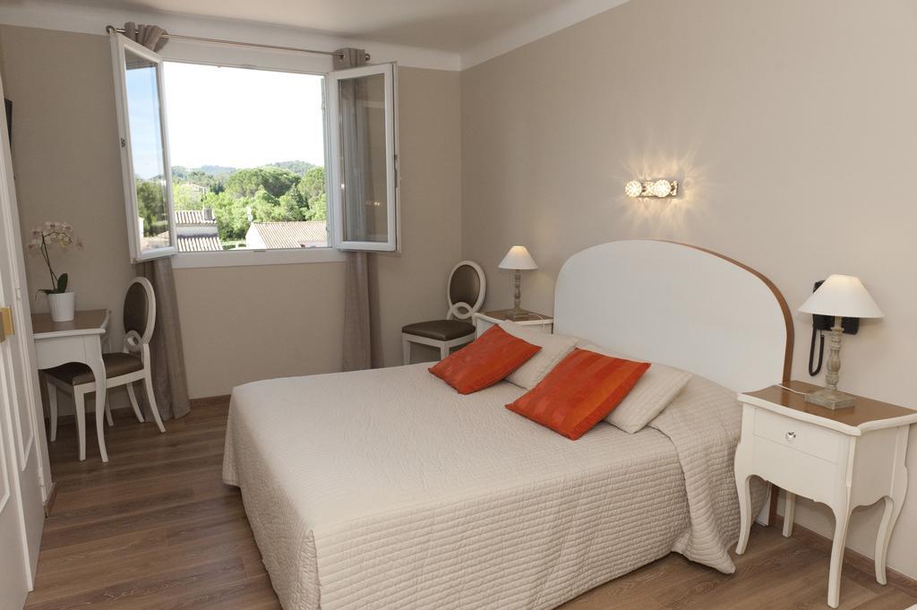 Le Castelet Des Alpilles Hotell Saint-Rémy-de-Provence Eksteriør bilde
